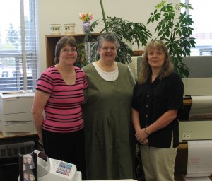 Picture of Donna, Lois and Connie